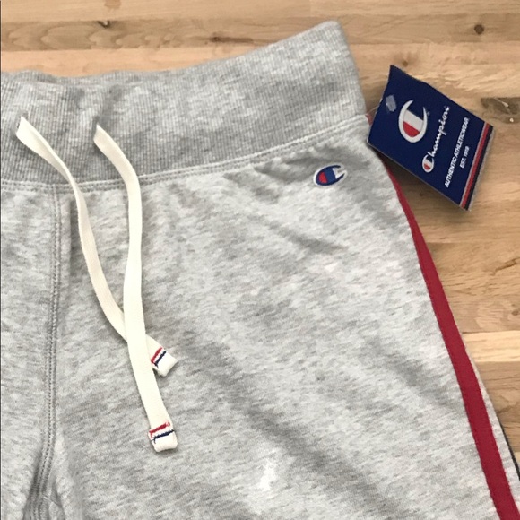 Champion mid rise shorts - Picture 2 of 4